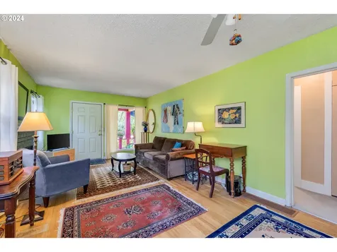 2311 Se 16th Avenue Portland OR 97214