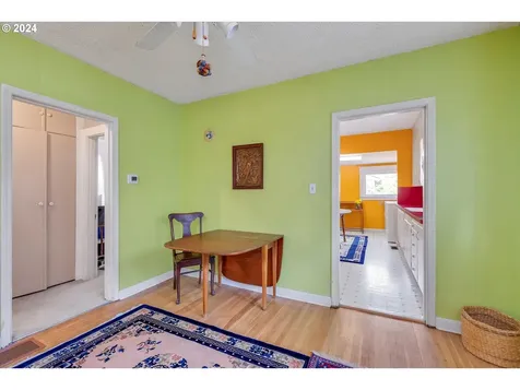 2311 Se 16th Avenue Portland OR 97214