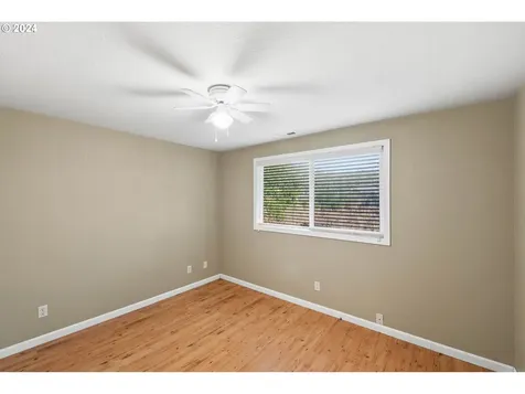 1640 Maxwell Street Coos Bay OR 97420