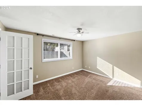 1640 Maxwell Street Coos Bay OR 97420