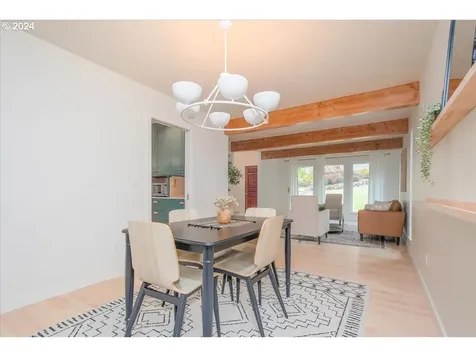 10324 Sw 14th Drive Portland OR 97219