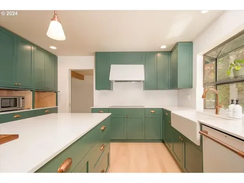 10324 Sw 14th Drive Portland OR 97219