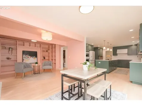 10324 Sw 14th Drive Portland OR 97219