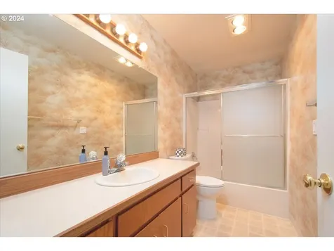 10324 Sw 14th Drive Portland OR 97219