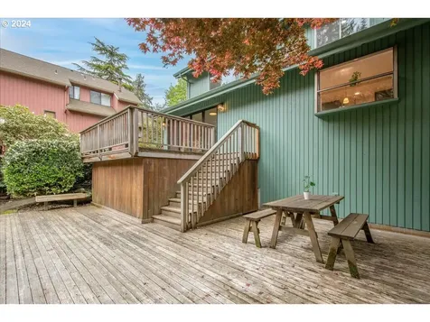 10324 Sw 14th Drive Portland OR 97219