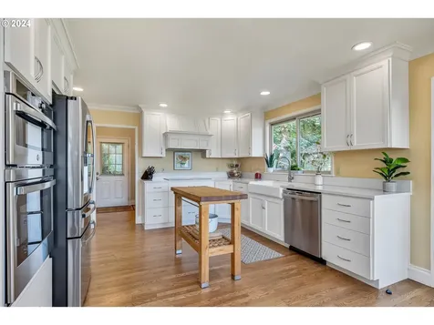 33800 NE Chamberlain Road Corbett OR 97019
