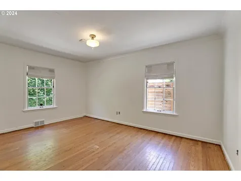 6003 Se Stephens Street Portland OR 97215