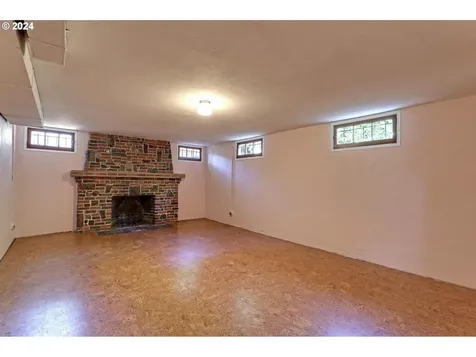 6003 Se Stephens Street Portland OR 97215