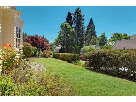 6003 Se Stephens Street Portland OR 97215