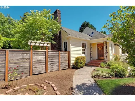 6003 Se Stephens Street Portland OR 97215