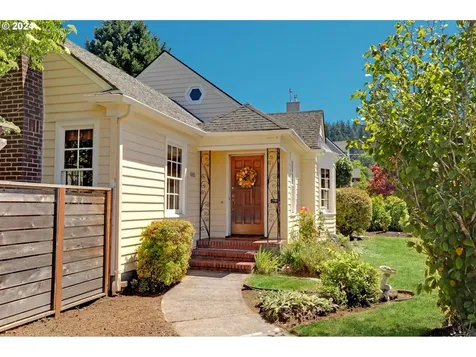 6003 Se Stephens Street Portland OR 97215