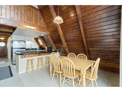 17820 Ocean Boulevard Rockaway Beach OR 97136