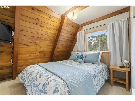 17820 Ocean Boulevard Rockaway Beach OR 97136