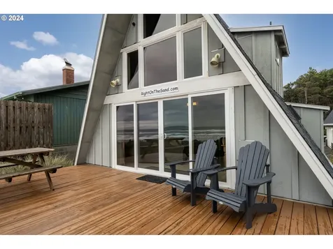17820 Ocean Boulevard Rockaway Beach OR 97136