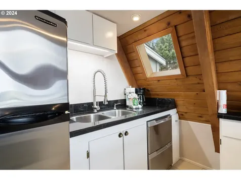 17820 Ocean Boulevard Rockaway Beach OR 97136