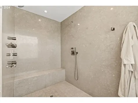 16819 Allen Road Lake Oswego OR 97035