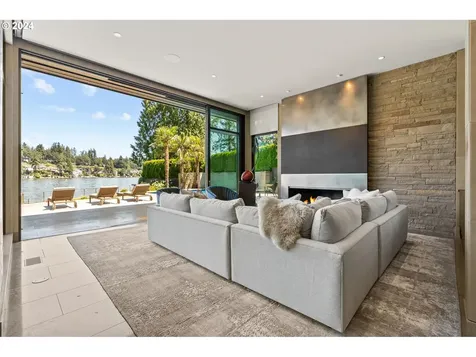 16819 Allen Road Lake Oswego OR 97035