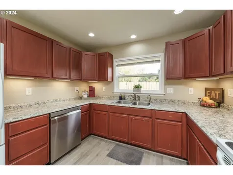 113 Terumi Lane Longview WA 98632