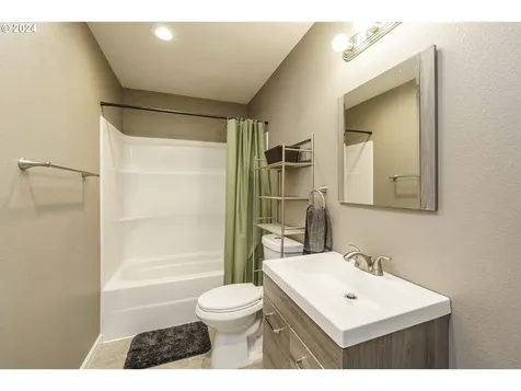 113 Terumi Lane Longview WA 98632
