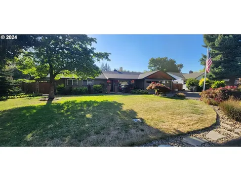 2064 Law Lane Eugene OR 97401