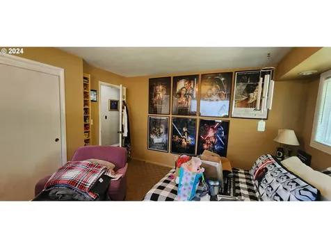 2064 Law Lane Eugene OR 97401