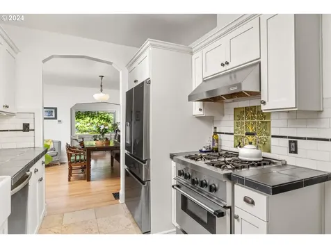 3235 Ne 29th Avenue Portland OR 97212