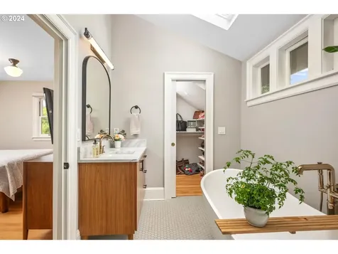3235 Ne 29th Avenue Portland OR 97212