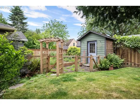 3235 Ne 29th Avenue Portland OR 97212