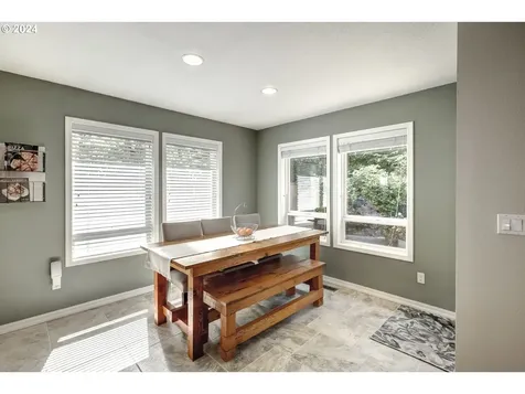 8033 SW Charlotte Drive Beaverton OR 97007