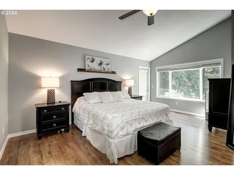 8033 SW Charlotte Drive Beaverton OR 97007