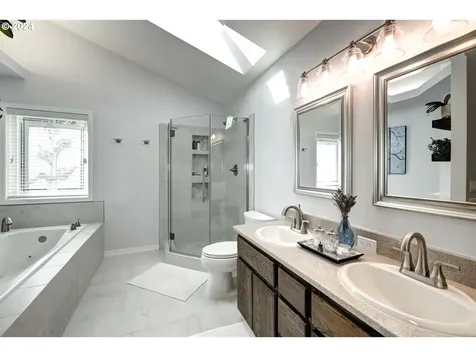 8033 SW Charlotte Drive Beaverton OR 97007