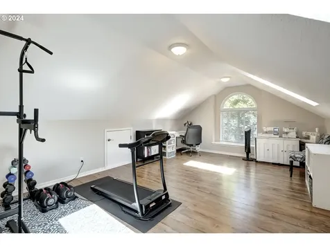 8033 SW Charlotte Drive Beaverton OR 97007