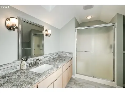 8033 SW Charlotte Drive Beaverton OR 97007