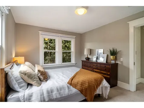 2414 Se 24th Avenue Portland OR 97214