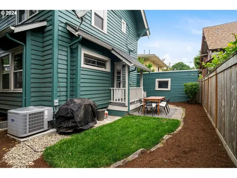 2414 Se 24th Avenue Portland OR 97214