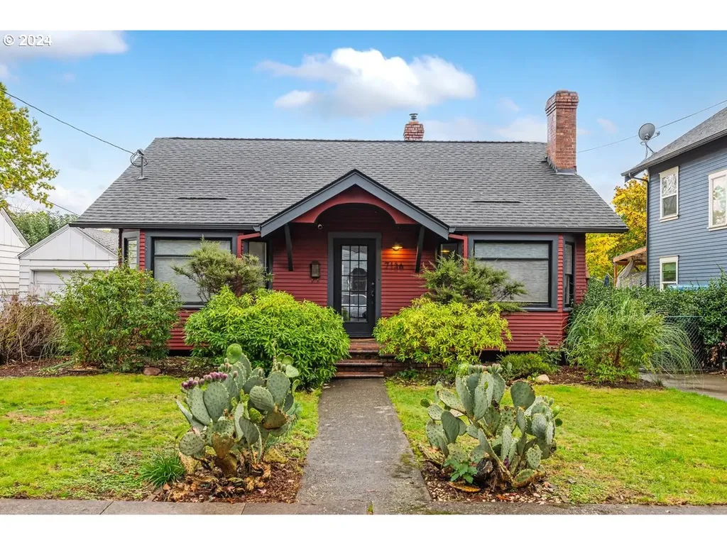 7136 SE 21st Avenue Portland OR 97202
