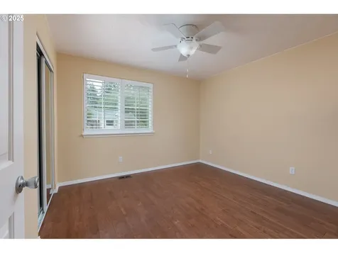 2477 NE 55th Court Lincoln City OR 97367