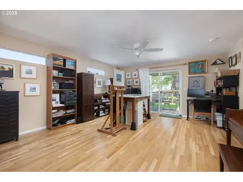 2477 NE 55th Court Lincoln City OR 97367