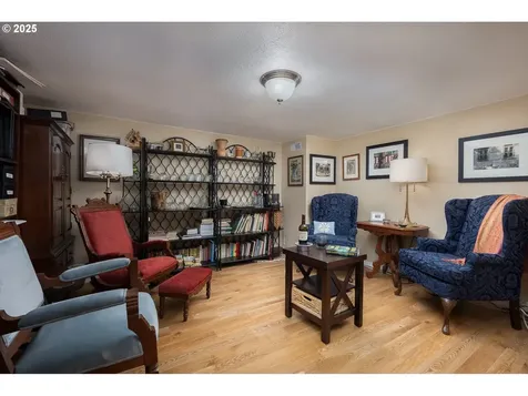 2477 NE 55th Court Lincoln City OR 97367