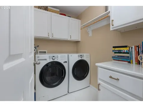 2477 NE 55th Court Lincoln City OR 97367