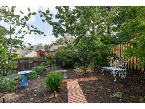 2477 NE 55th Court Lincoln City OR 97367