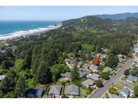 2477 NE 55th Court Lincoln City OR 97367