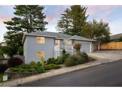 2477 NE 55th Court Lincoln City OR 97367