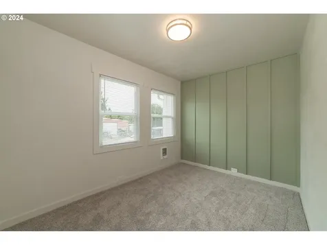 4048 Ocean Beach Highway Longview WA 98632