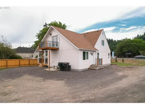 4048 Ocean Beach Highway Longview WA 98632