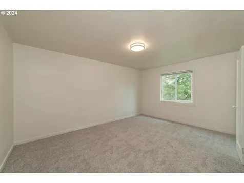 4048 Ocean Beach Highway Longview WA 98632
