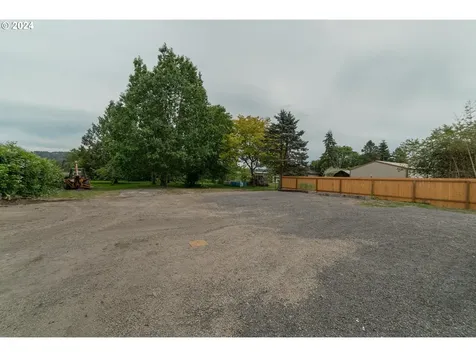4048 Ocean Beach Highway Longview WA 98632