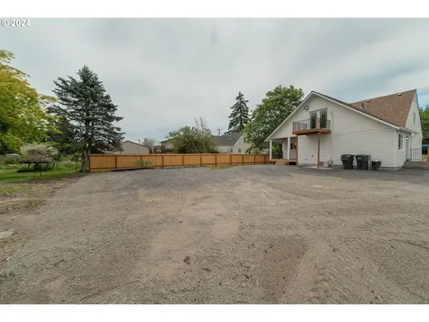 4048 Ocean Beach Highway Longview WA 98632