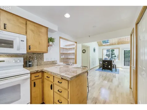 5070 Nectar Way Eugene OR 97405
