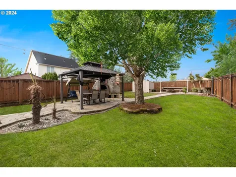1963 Se 184th Way Portland OR 97233